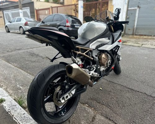 BMW-S1000-RR -2022-MARE-ALTA-VEICULOS-06